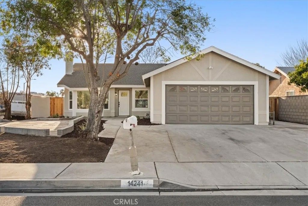 Photo of 14241 Stonehurst Dr, Moreno Valley, CA 92553 (MLS # IV26055695)