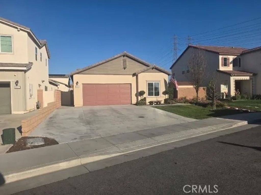 Photo of 1021 Avocet Ct, Calimesa, CA 92320 (MLS # IG26061740)