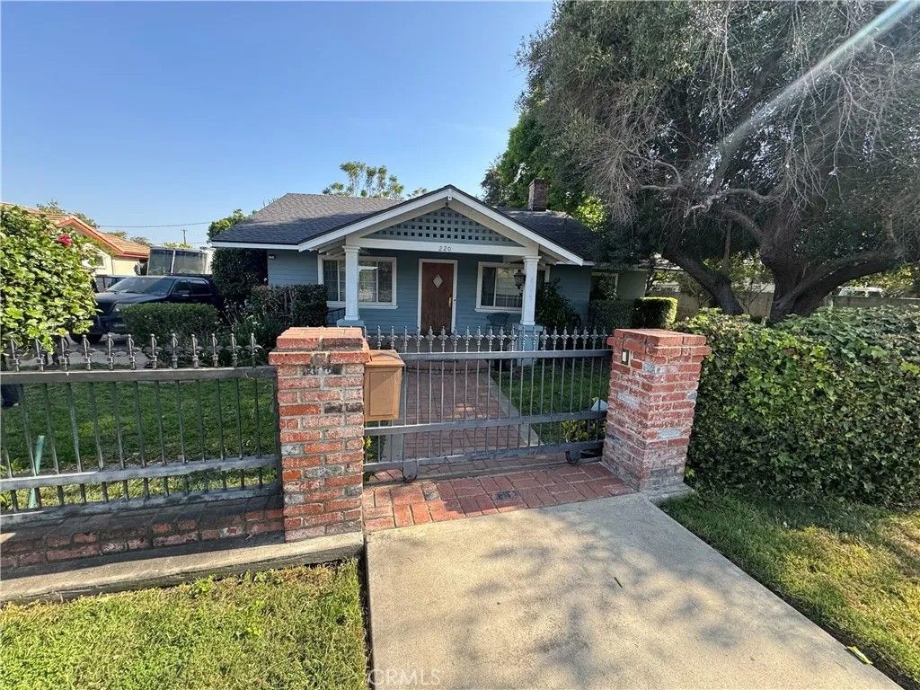 Photo of 220 E Duarte Road, Arcadia, CA 91006 (MLS # WS26098209)