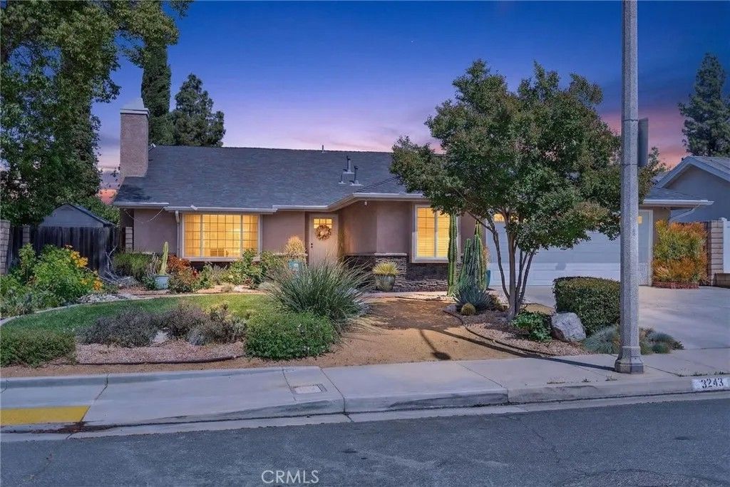 Photo of 3243 Saratoga St, Riverside, CA 92503 (MLS # IV26077041)