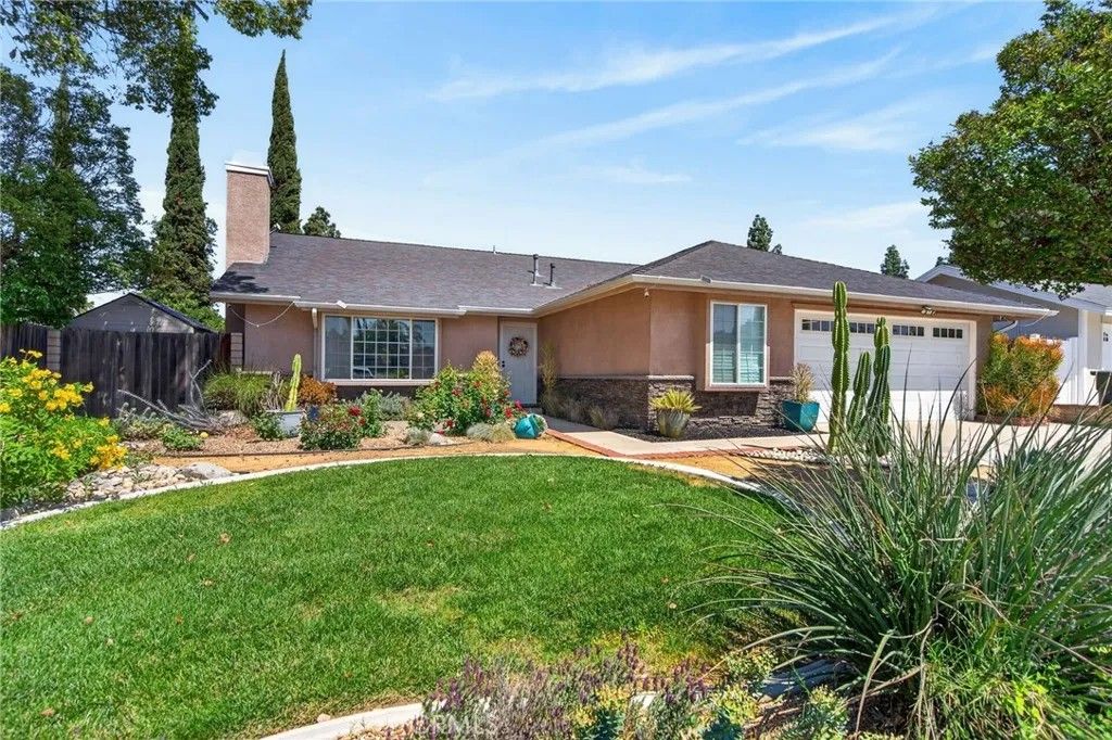 Photo of 3243 Saratoga St, Riverside, CA 92503 (MLS # IV26077041)