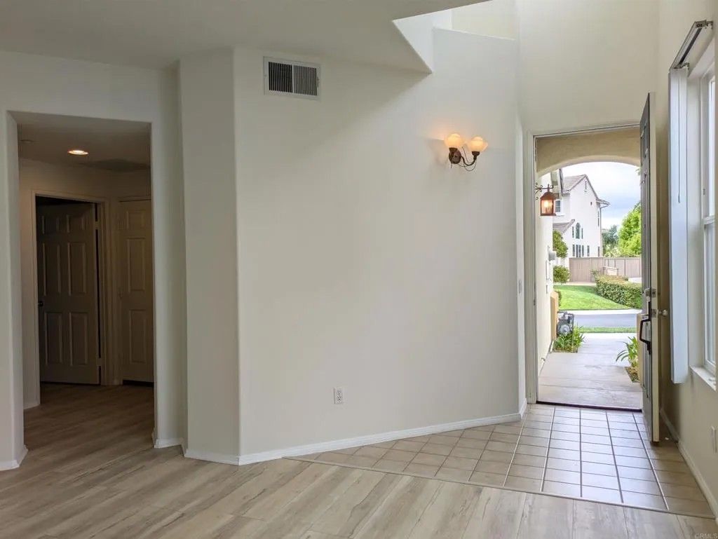 Photo of 10620 Abundante Ct, San Diego, CA 92127 (MLS # PTP2508274)