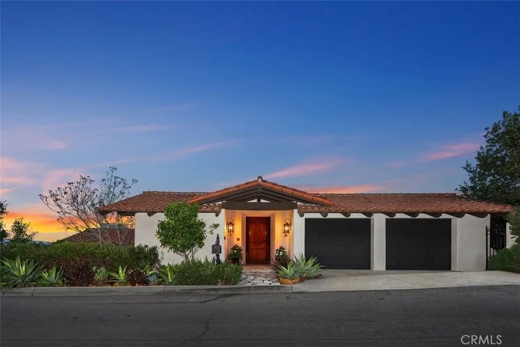 Photo of 1801 Via Arriba, Palos Verdes Estates, CA 90274 (MLS # PV26044153)