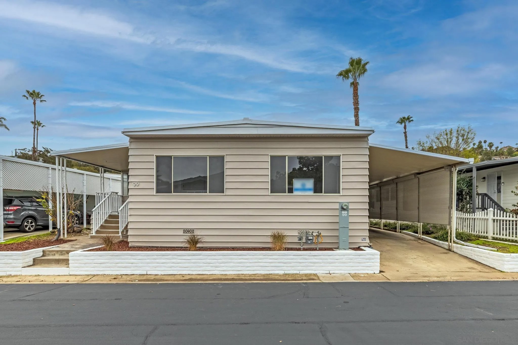 1440 S Orange Ave 99