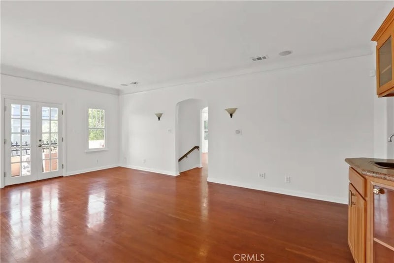 1131 E 2nd