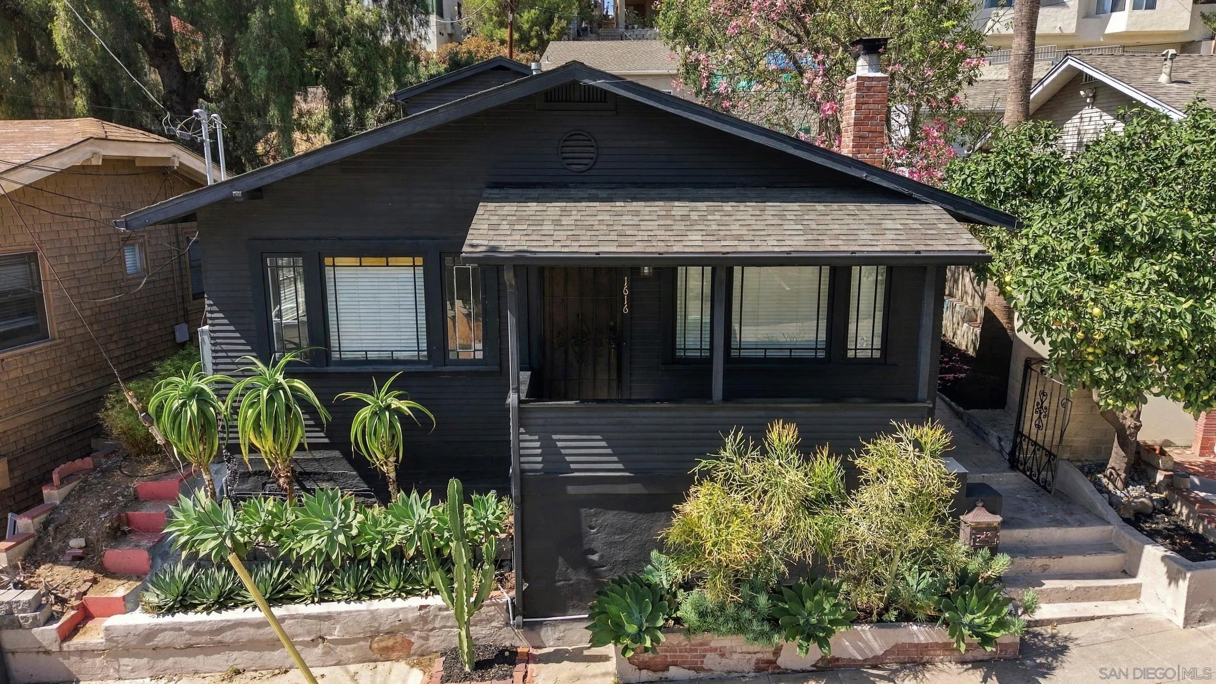 1616 Glenwood Dr.