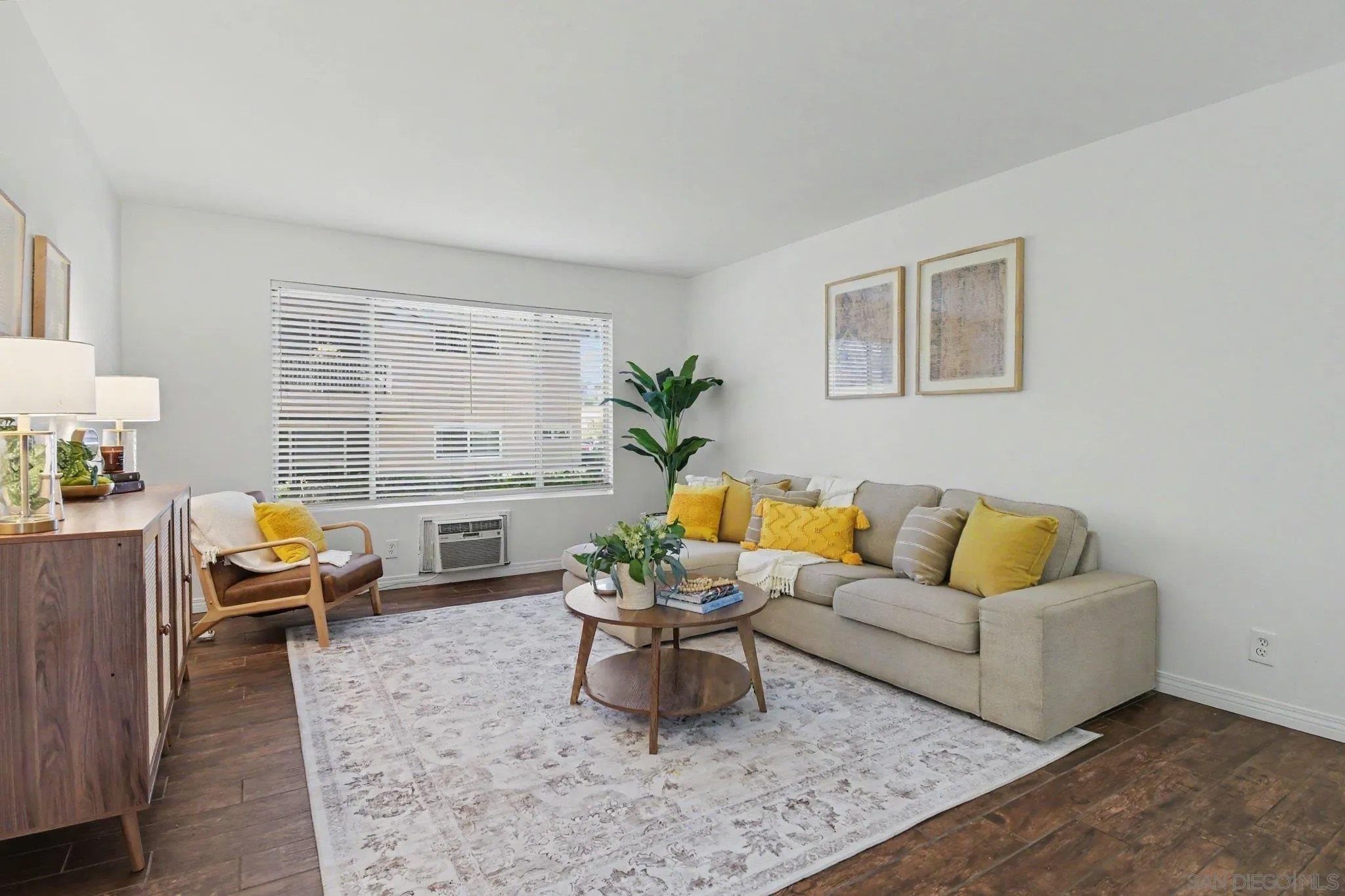 4475 Dale Ave 112