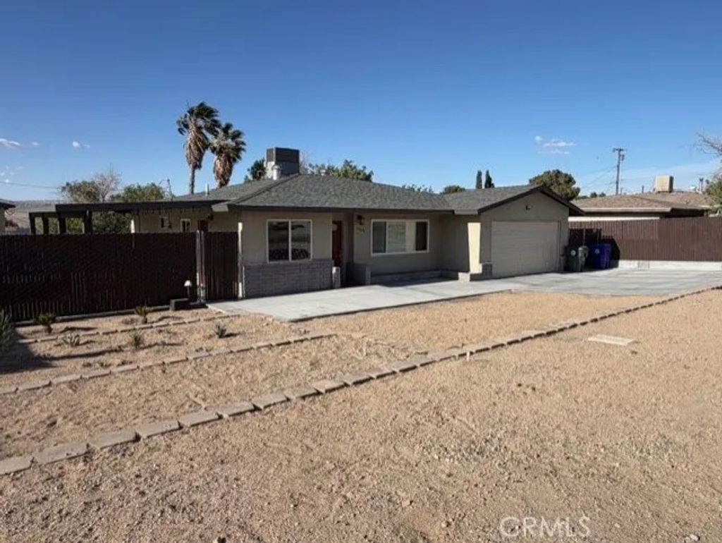 Photo of 28074 Ironwood Drive, Barstow, CA 92311 (MLS # HD26097360)