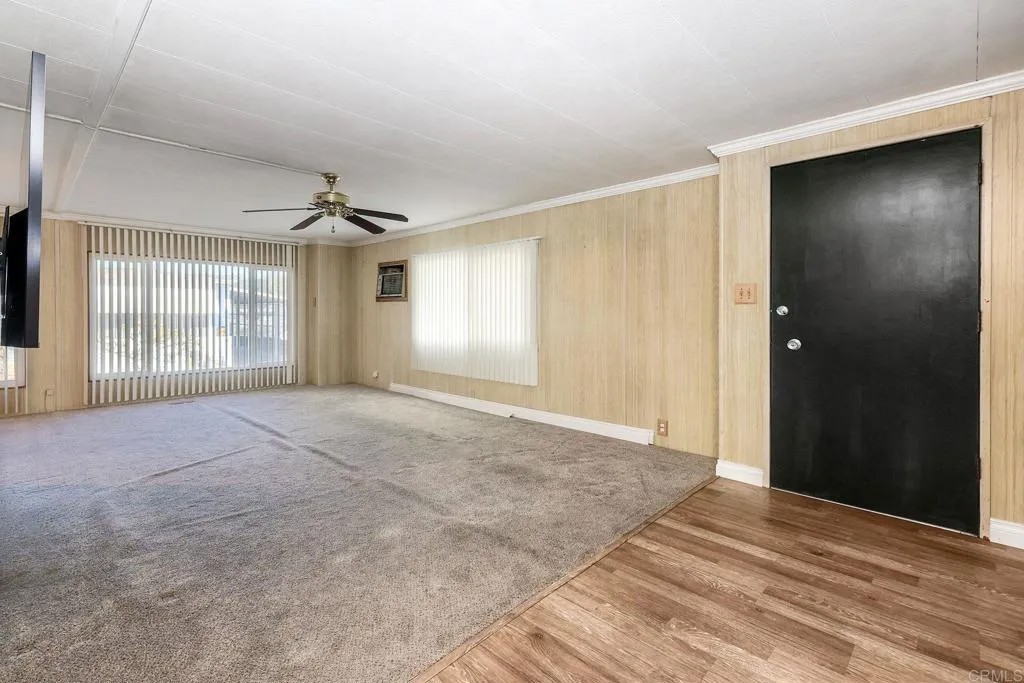 2280 E Valley Pkwy 79