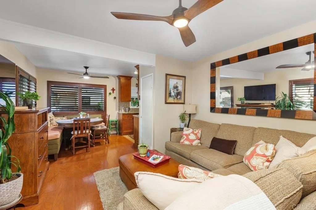 5238 Carlsbad Boulevard