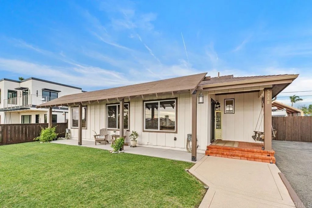 5238 Carlsbad Boulevard