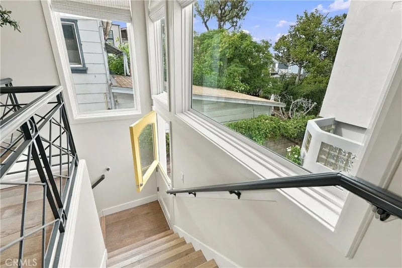 502 Fernleaf Avenue 2
