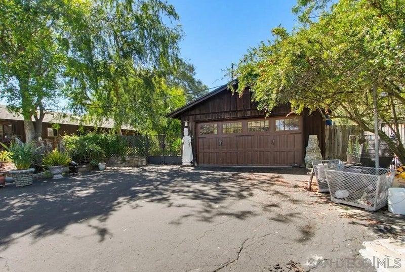 28605 Rolling Rock Rd