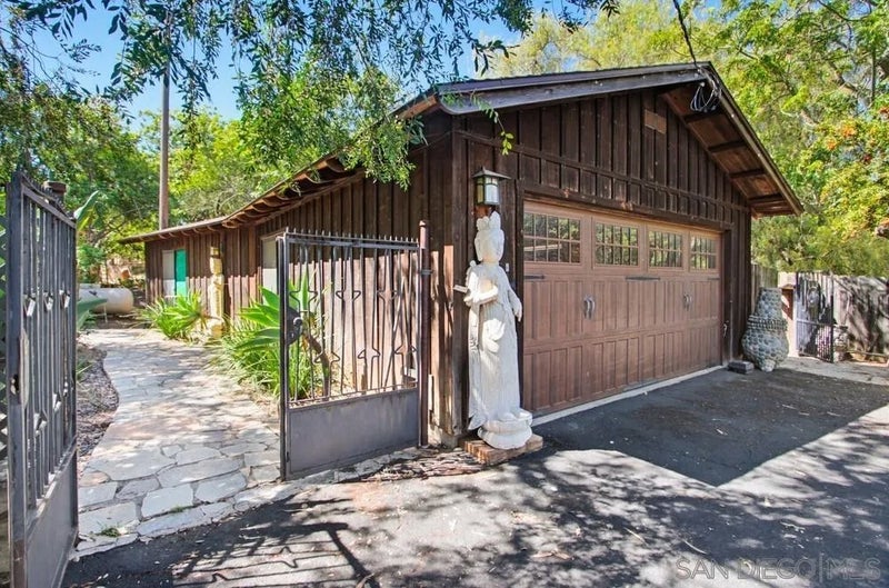 28605 Rolling Rock Rd