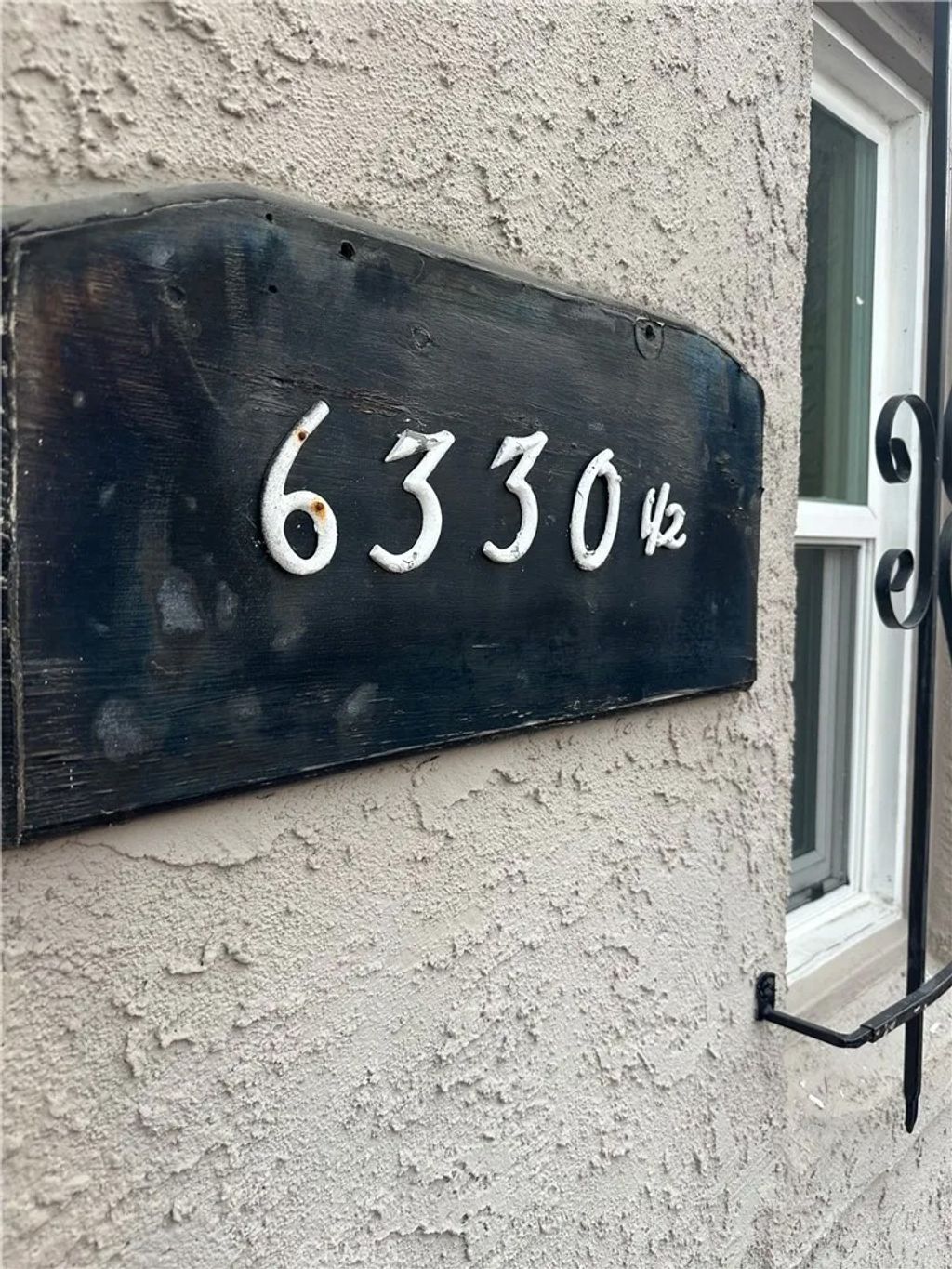 Photo of 6330 Franklin Avenue, Los Angeles, CA 90028 (MLS # SR26044928)