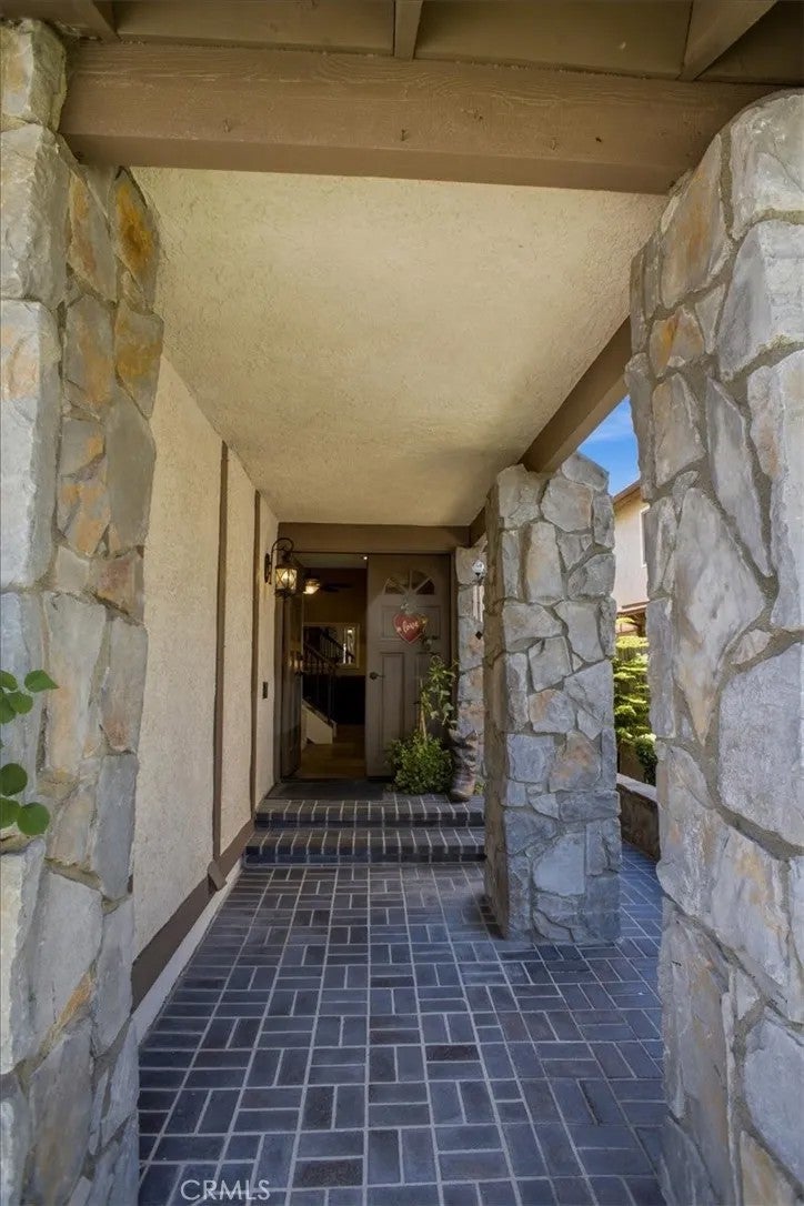 Photo of 19823 Pandy Court, Canyon Country, CA 91351 (MLS # SR26136071)