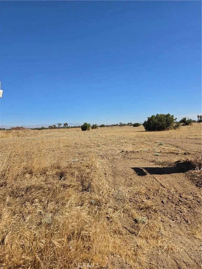 Photo of 0 Vac Avenue N, Lancaster, CA 93536 (MLS # SR26168014)