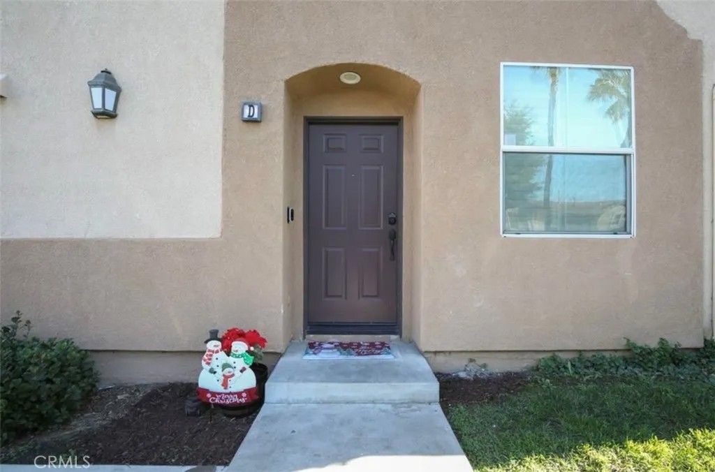 Photo of 30345 Buccaneer Ln #D, Murrieta, CA 92563 (MLS # IG25249338)
