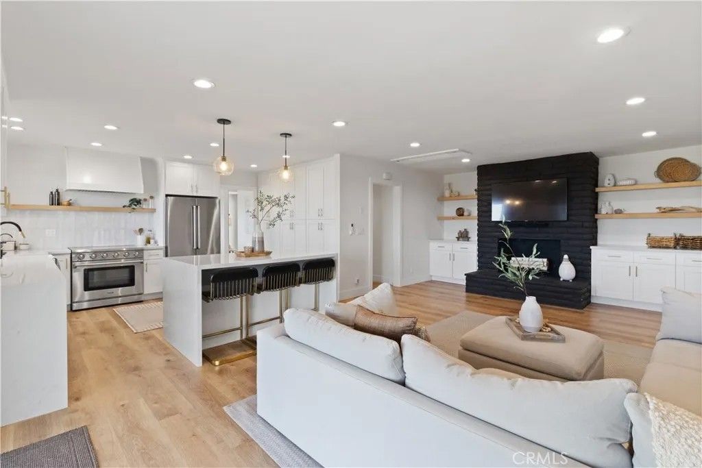 Photo of 28829 Crestridge Rd, Rancho Palos Verdes, CA 90275 (MLS # SB26038559)