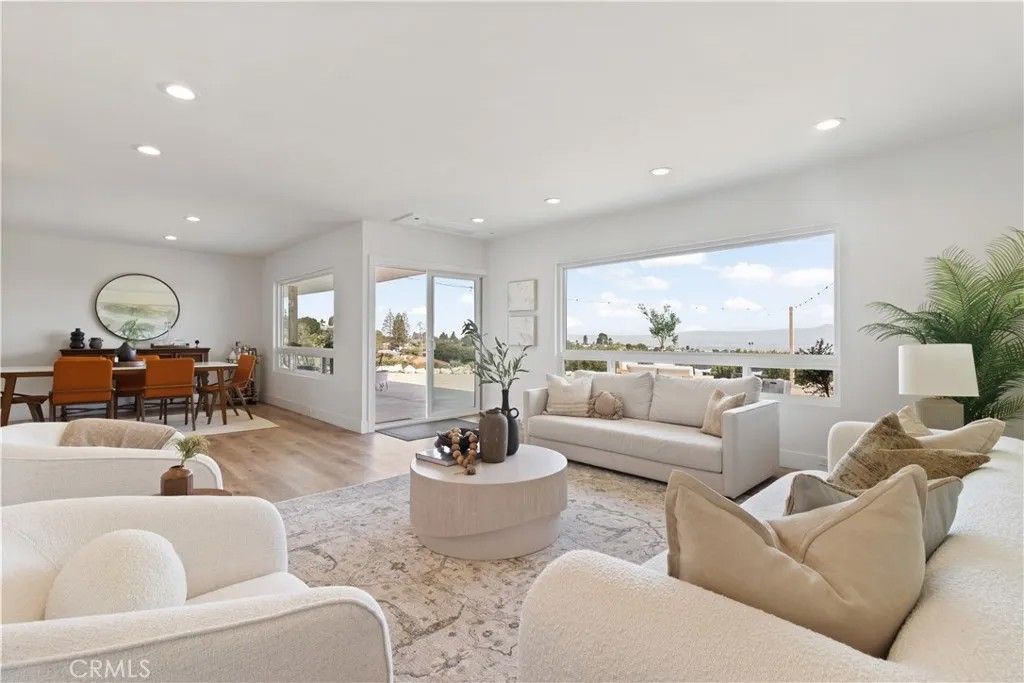 Photo of 28829 Crestridge Rd, Rancho Palos Verdes, CA 90275 (MLS # SB26038559)