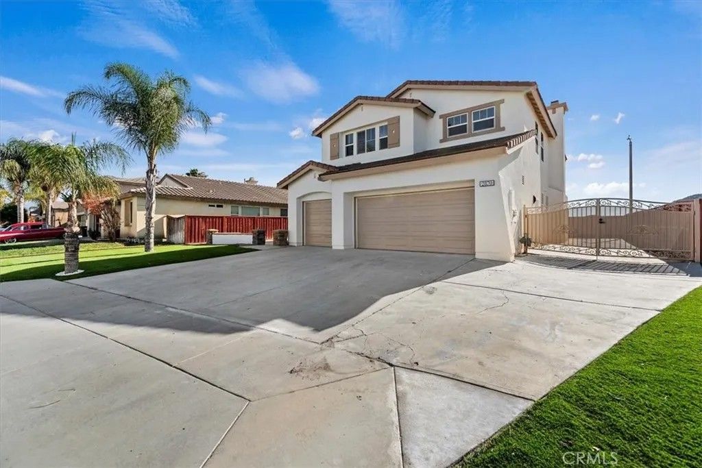 Photo of 2870 Newcastle Way, San Jacinto, CA 92582 (MLS # IV25275862)