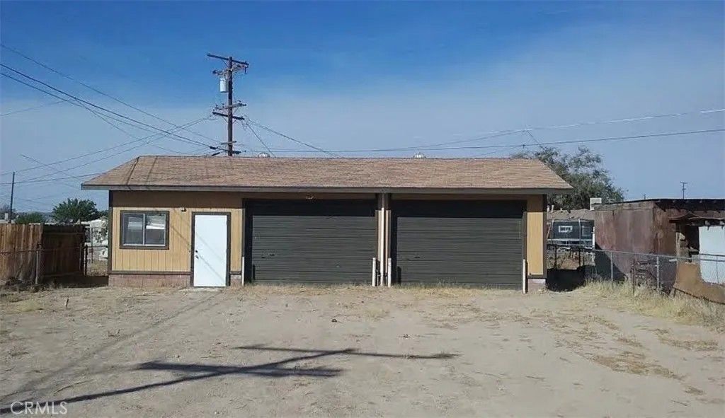 Photo of 34217 Woods Ave, Barstow, CA 92311 (MLS # IG26062168)