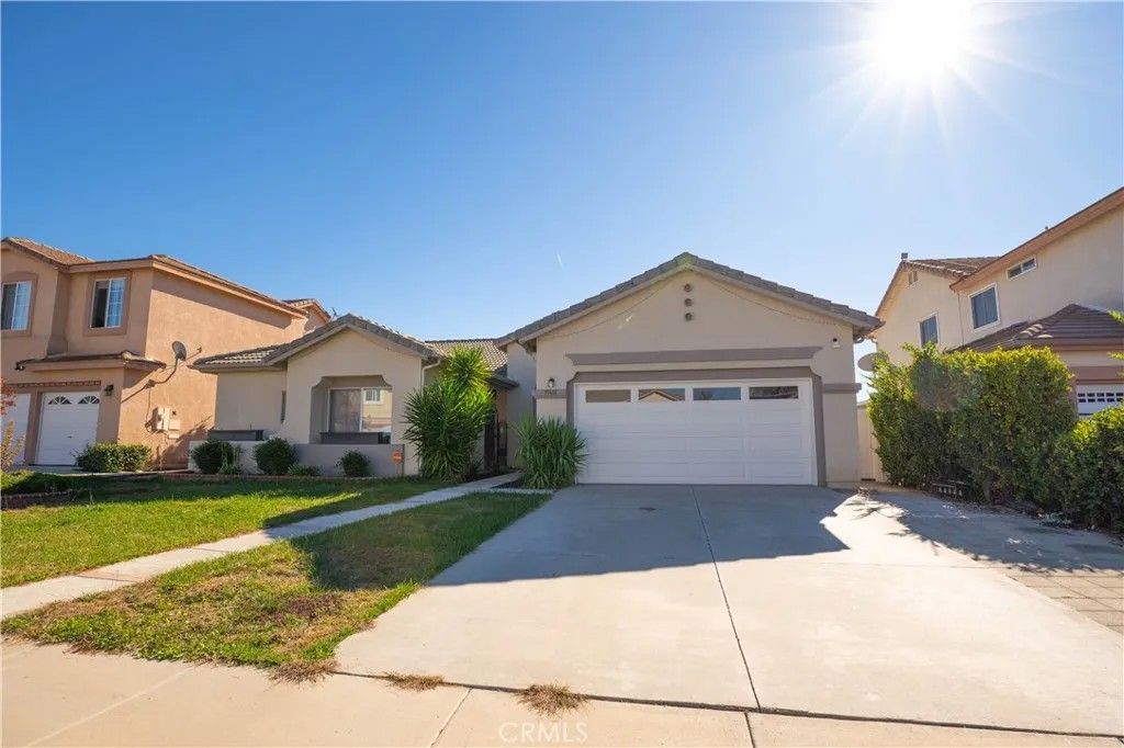 Photo of 39601 Saba Court, Murrieta, CA 92563 (MLS # DW25267219)
