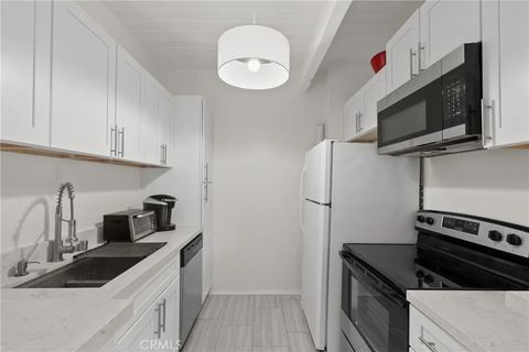 Tiny photo for 12014 Kling St #23, Valley Village, CA 91607 (MLS # SR25245736)