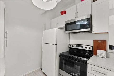 Tiny photo for 12014 Kling St #23, Valley Village, CA 91607 (MLS # SR25245736)
