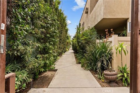 Tiny photo for 12014 Kling St #23, Valley Village, CA 91607 (MLS # SR25245736)