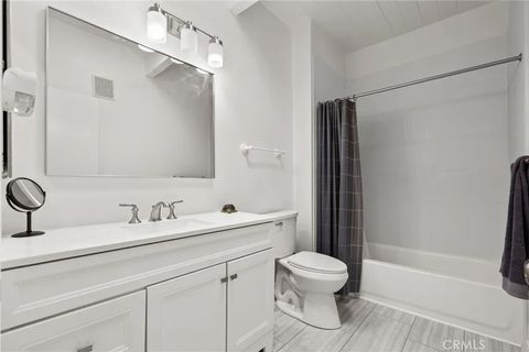Tiny photo for 12014 Kling St #23, Valley Village, CA 91607 (MLS # SR25245736)