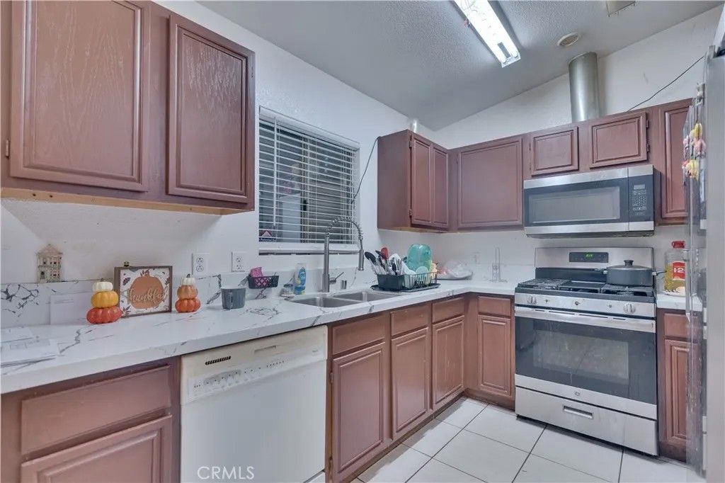 Photo of 16575 Via Montana, Desert Hot Springs, CA 92240 (MLS # CV26060138)