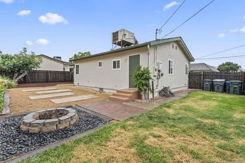 Tiny photo for 120 N Elm St, Escondido, CA 92025 (MLS # 250042764)