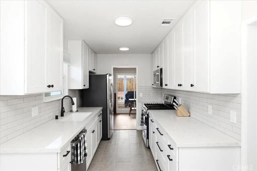 Photo of 2909 Pecos Way, Riverside, CA 92506 (MLS # IV26074505)