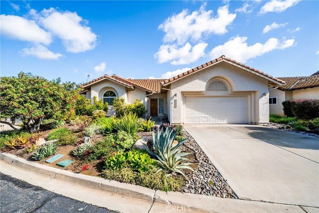 Photo of 4023 Pala Mesa Oaks Dr, Fallbrook, CA 92028 (MLS # OC25277915)