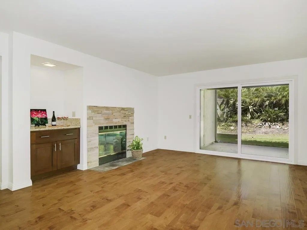 Photo of 7301 Calle De Fuentes, Carlsbad, CA 92009 (MLS # 260009309)