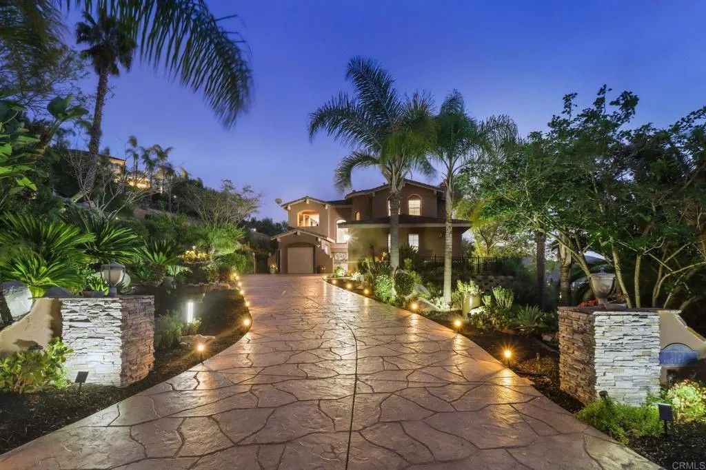 Photo of 3727 Vista Rim Place, Vista, CA 92084 (MLS # NDP2603759)