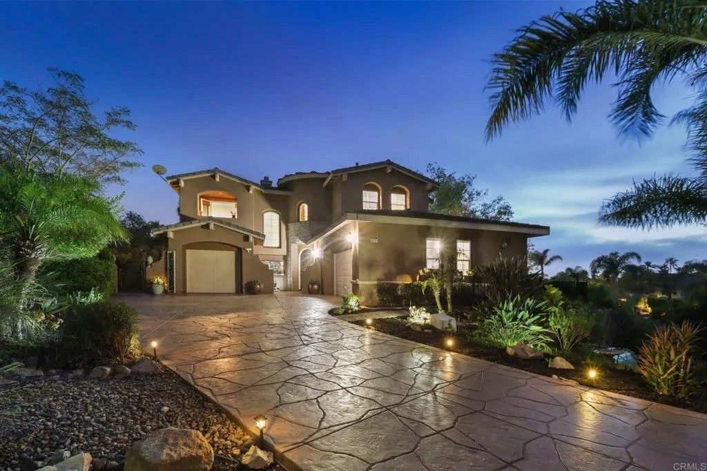 Photo of 3727 Vista Rim Place, Vista, CA 92084 (MLS # NDP2603759)