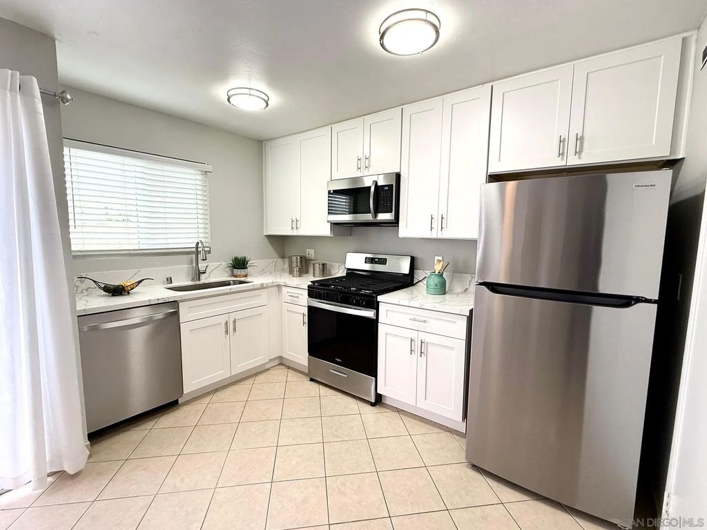 Photo of 1687 Rue De Valle, San Marcos, CA 92078 (MLS # 260002259)