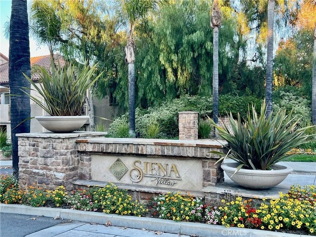 Photo of 24109 Del Monte Drive #467, Valencia, CA 91355 (MLS # SR25268882)