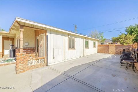 Photo of 1342 W Avenue H15, Lancaster, CA 93534 (MLS # SR26010501)