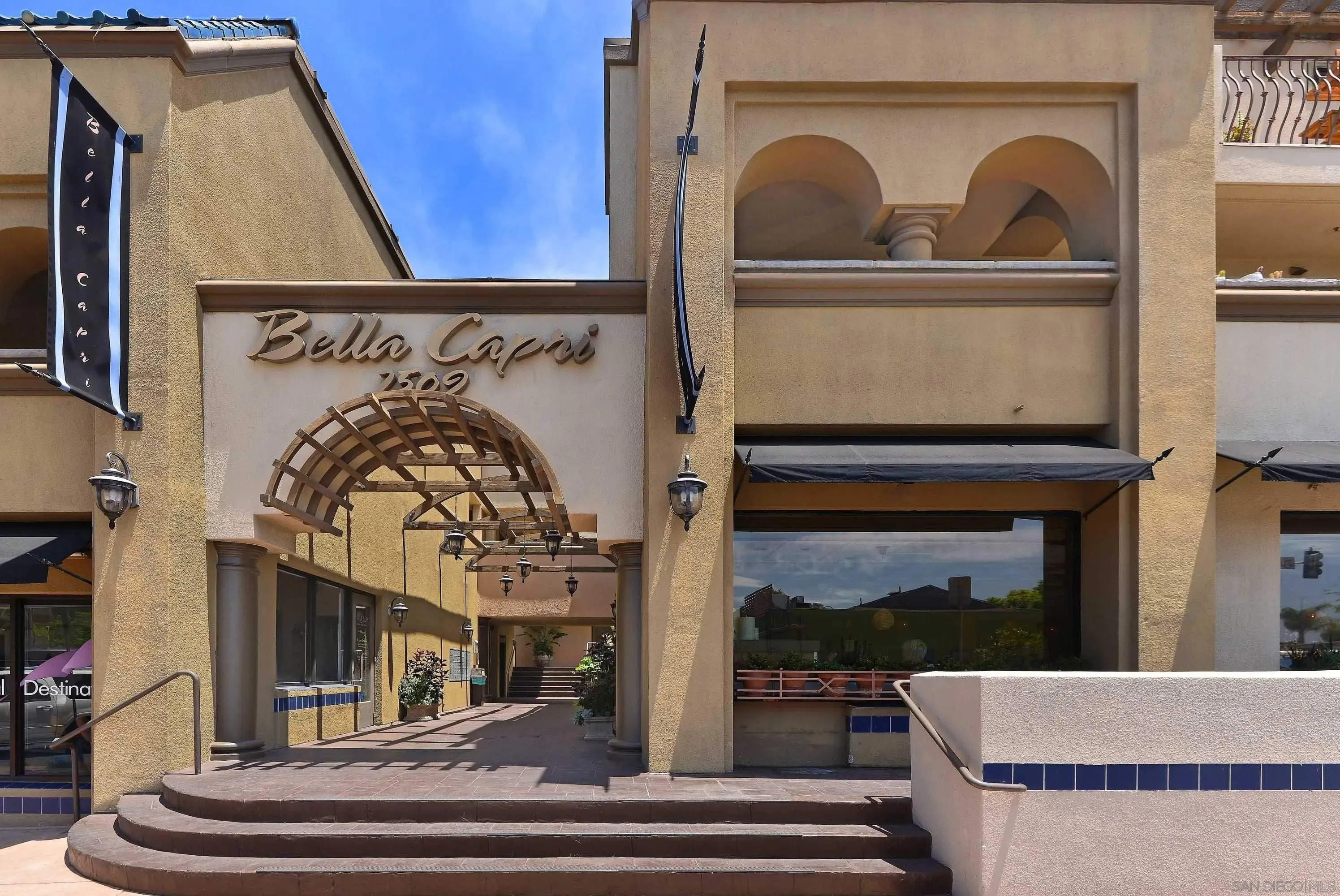 La Jolla, California 92037, United States, 2 Bedrooms Bedrooms, ,2 BathroomsBathrooms,Residential,Active,250355