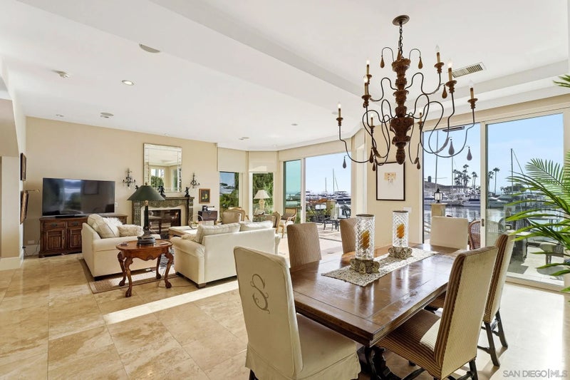 7 Green Turtle Road