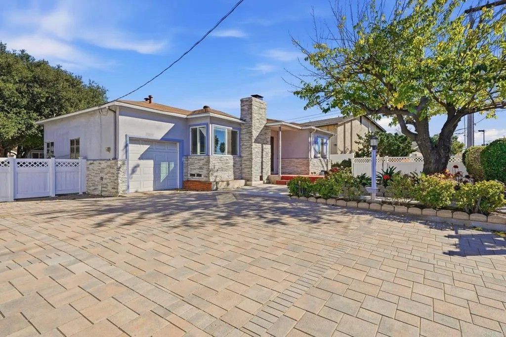 Photo of 1400 S Juniper Street, Escondido, CA 92025 (MLS # PTP2600023)