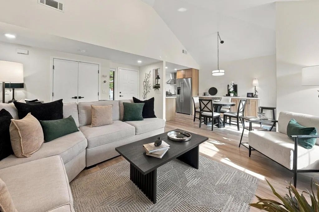 126 Avellino Circle