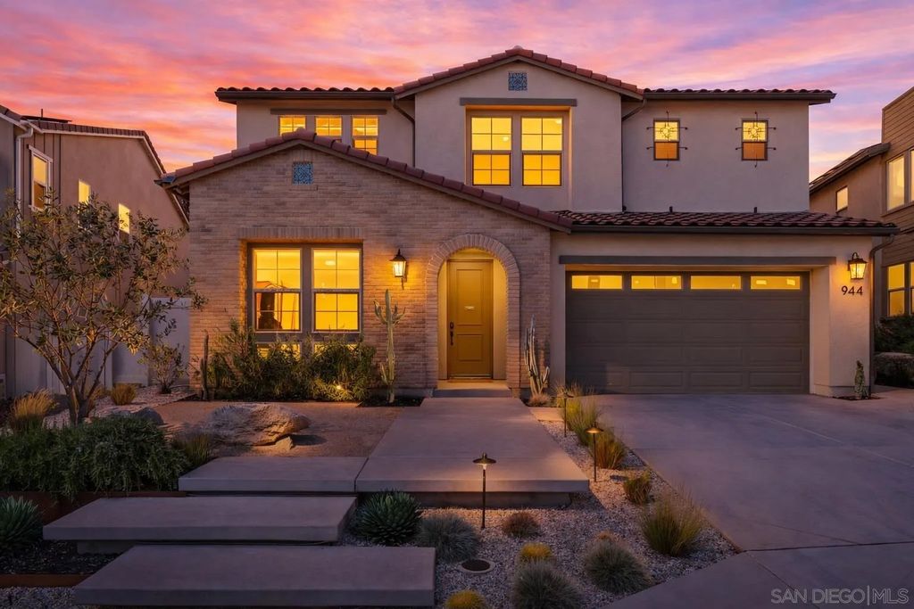 Photo of 944 Lindbergh Dr, San Marcos, CA 92069 (MLS # 260007106)