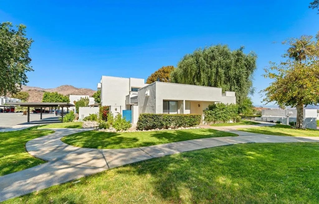 48680 Desert Flower Drive