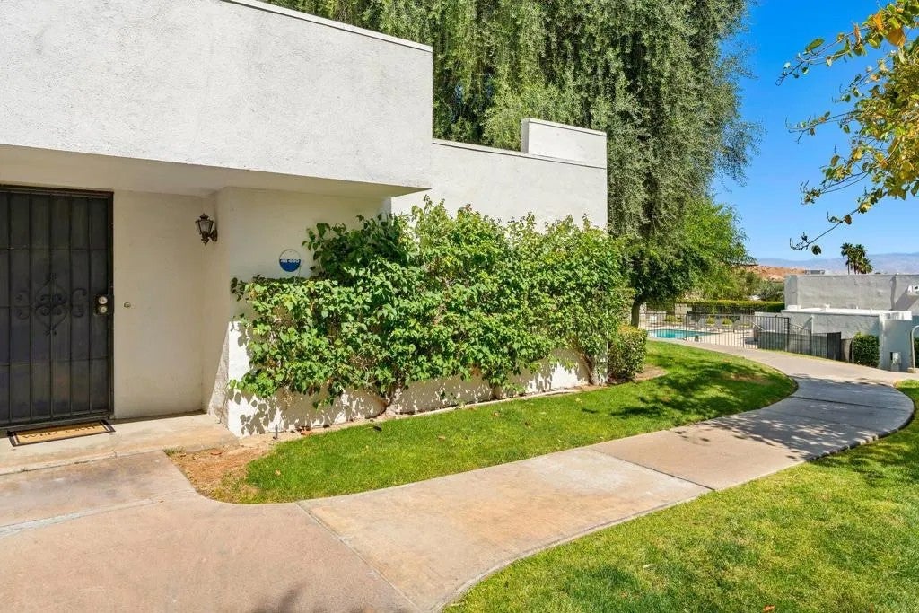 48680 Desert Flower Drive