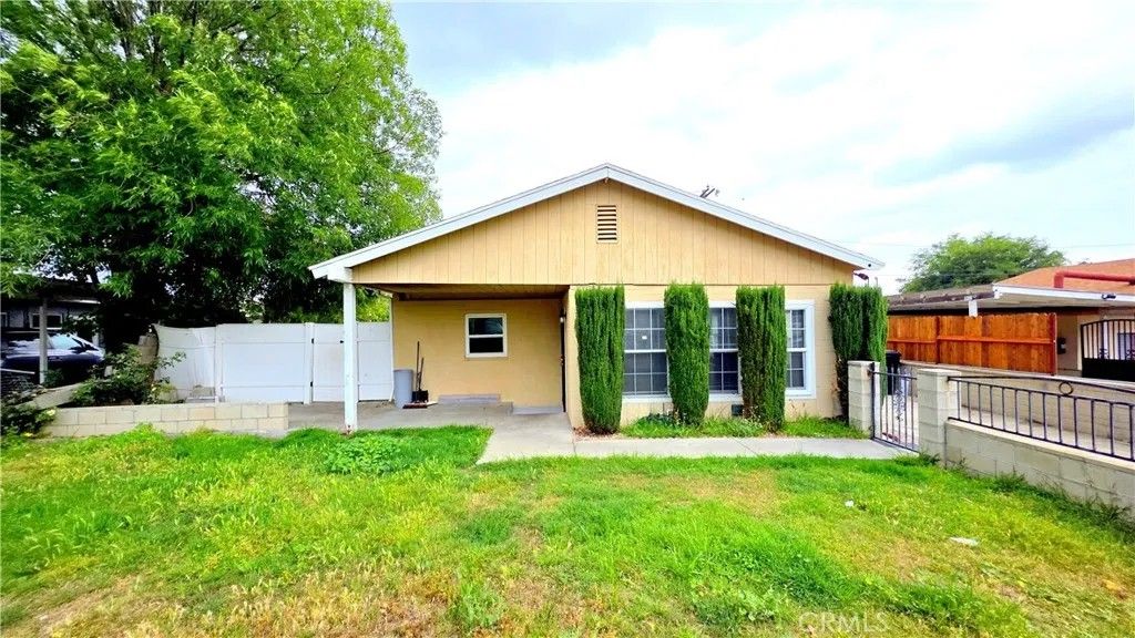 Photo of 1854 Citrus View Avenue, Duarte, CA 91010 (MLS # TR26091101)