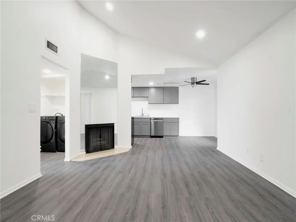 Photo of 9038 Orion Avenue #209, North Hills, CA 91343 (MLS # ND26087401)